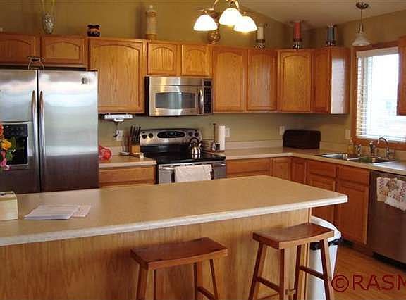 5th image of 612 St Andrews Dr