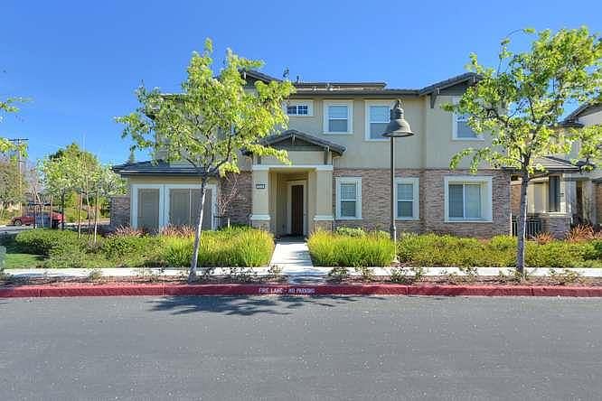 1st image of 2836 Paseo Ln