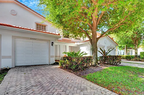 22201 Majestic Woods Way Photo 1