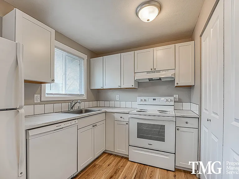 11114 NE 48th Cir #B — Photo 7