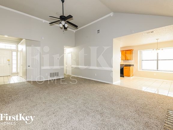 4th image of 4118 Crystal Ln