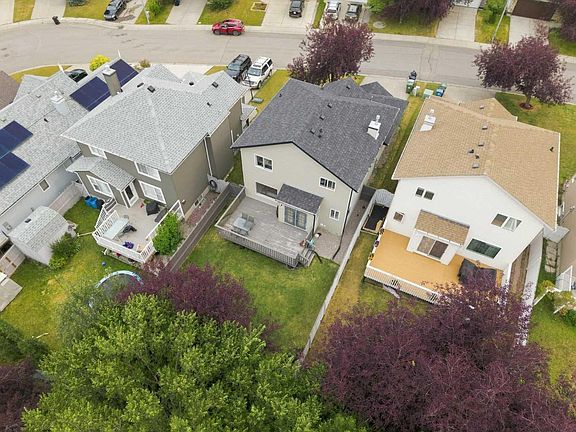 4th image of 50 Somerglen Park SW
