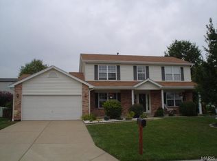 913 Lands End Cir, Saint Charles, MO