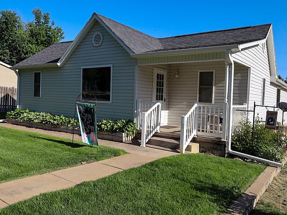 3rd image of 505 2nd St