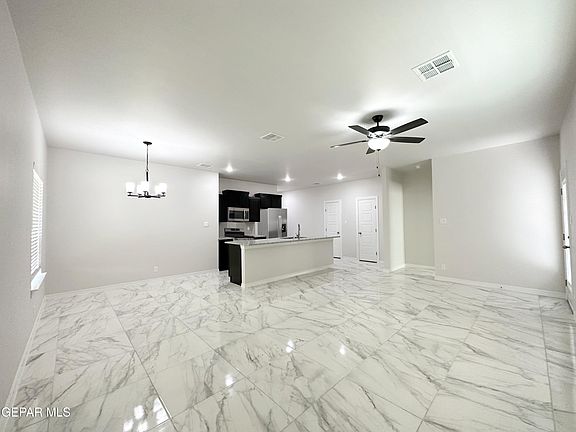 2nd image of 721 Cedarwood Ave