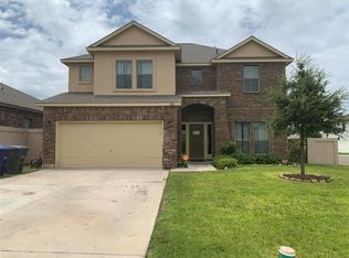 301 Bluff Oak Dr, Laredo, TX 78045
