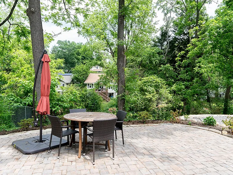 71 Linden Ave #4 — Photo 18