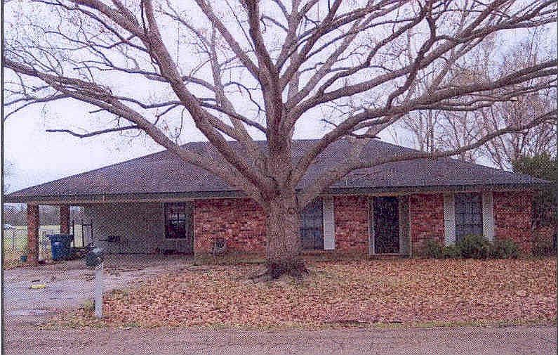 1st image of 219 Vivian Dr