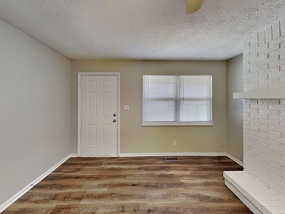 5th image of 3222 Tempe Dr