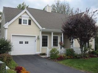 3 Mulberry Ln, Farmington, CT 06032