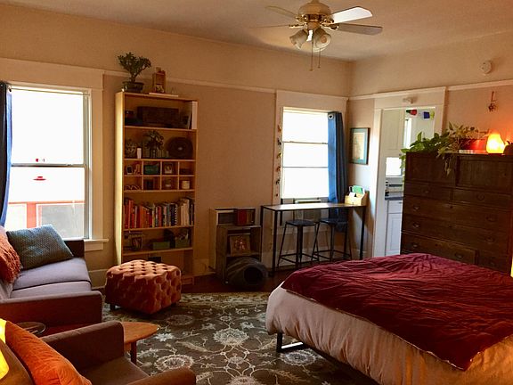 3rd image of 528 Anderson Pl APT 4