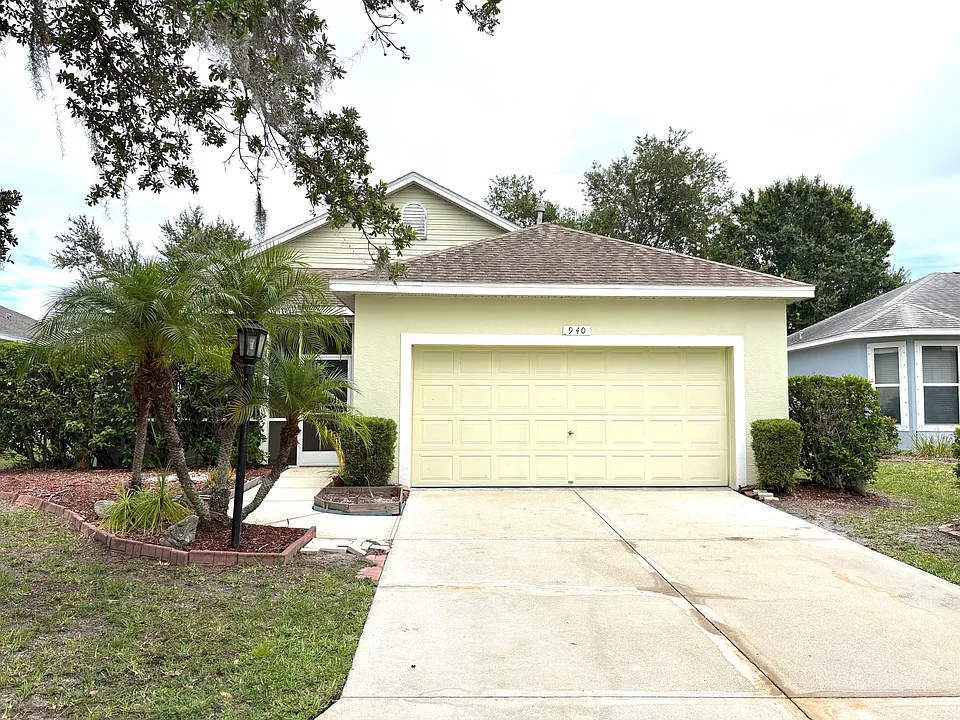 940 Springwood Cir