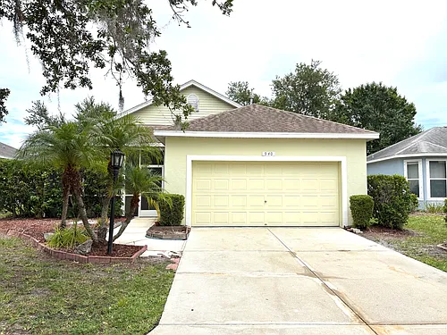 940 Springwood Cir Photo 1