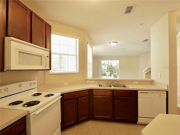 5th image of 10403 Regent Square Dr #801