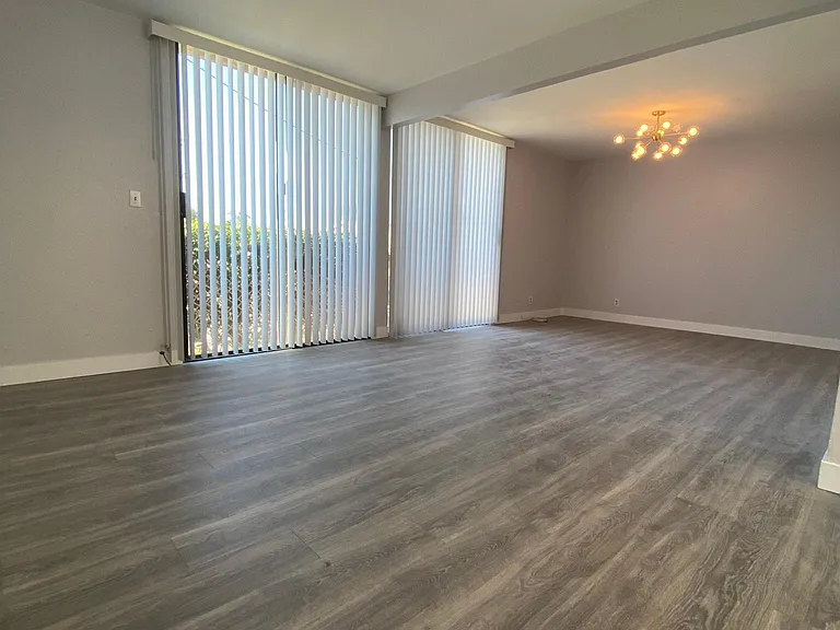 1635 E Cypress St #A — Photo 10