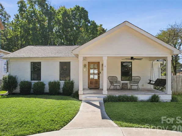 512 Manhasset Rd, Charlotte, NC 28209