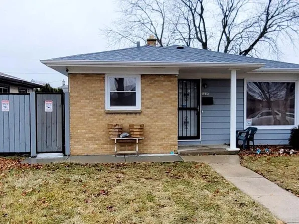 4225 North 67th STREET, Milwaukee, WI 53216