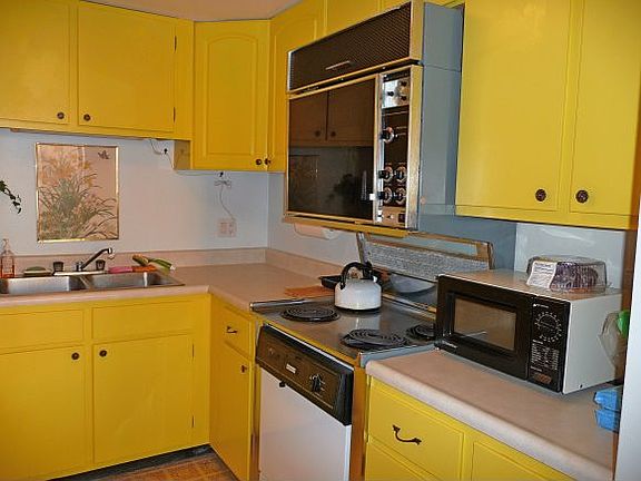 5th image of 140 Seaview Ct APT 401
