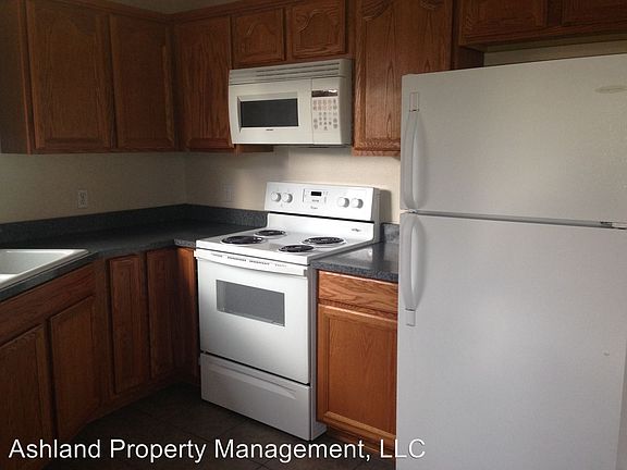 5th image of 2514 Siskiyou Blvd