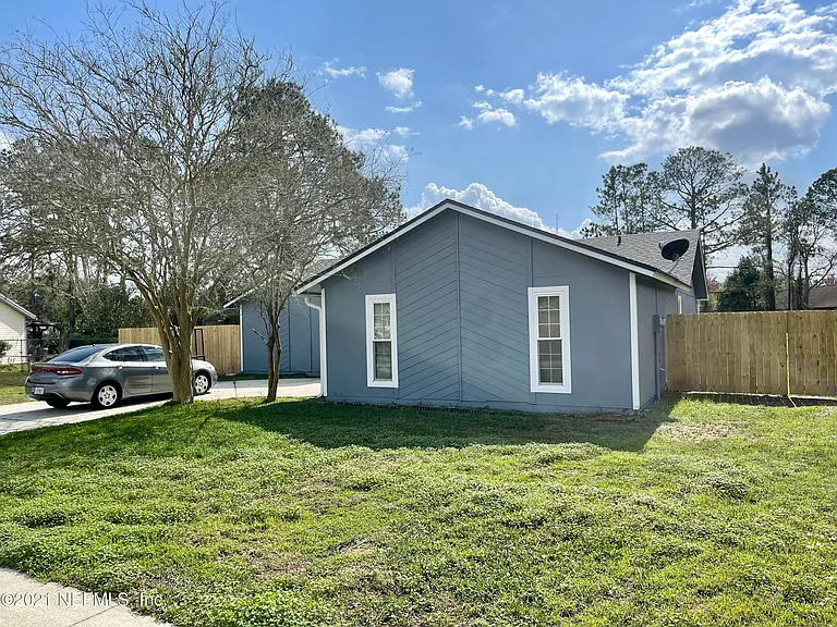 1959 Apopka Dr — Photo 3