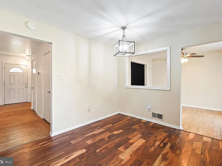 15957 Alameda Dr — Photo 12