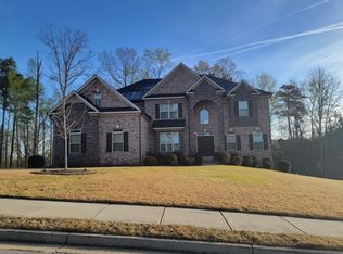 403 Oakwell Ct, Fairburn, GA 30213