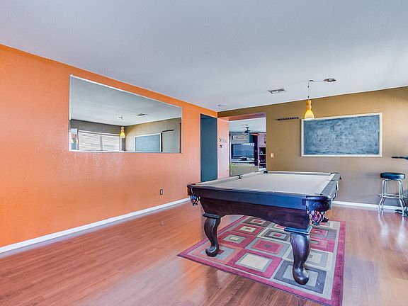 4th image of 1432 W Eudora Pl