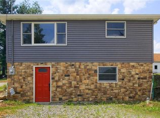 1710 Quarry Ln, Apollo, PA 15613