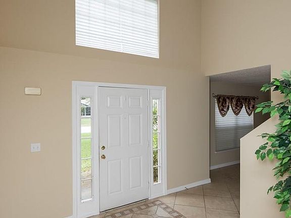 4th image of 88 Barrington Dr