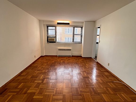 5th image of 6515 Boulevard E APT 3D