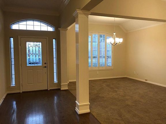 3rd image of 3832 Rockbrook Dr