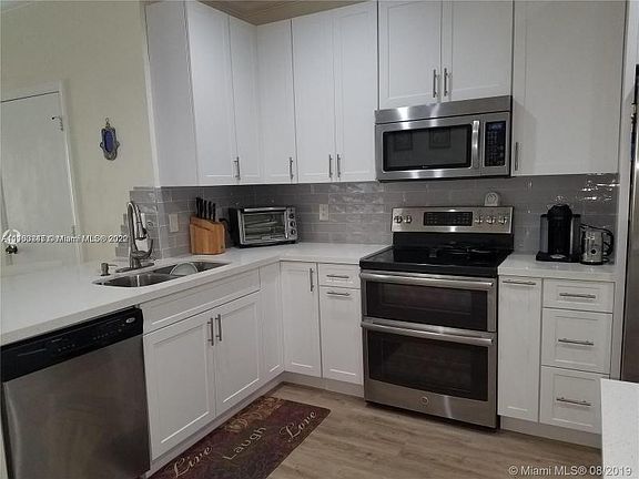 3rd image of 2249 Salerno Cir