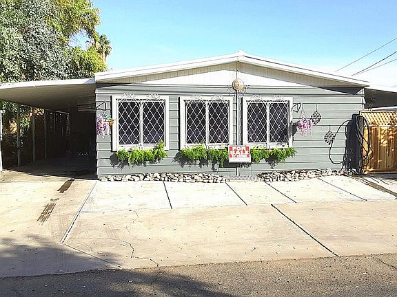 5th image of 210 N Stardust Ln