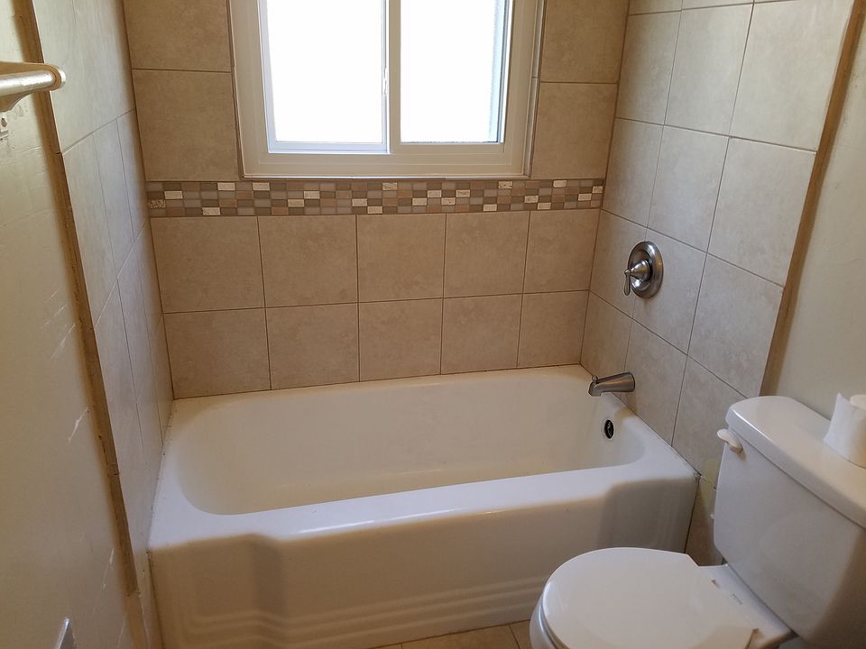 1st image of 504 Quincy Pl SE