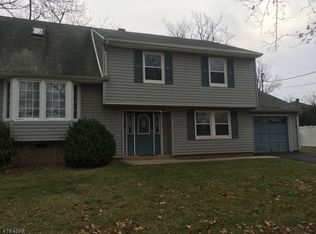 13 Bloomfield Ave, Somerset, NJ 08873