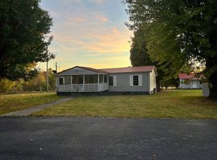 7000 Smith Grove Rd, Burkesville, KY 42717