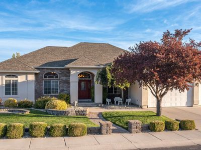 645 Whispering Pine Dr, Twin Falls, ID, 83301