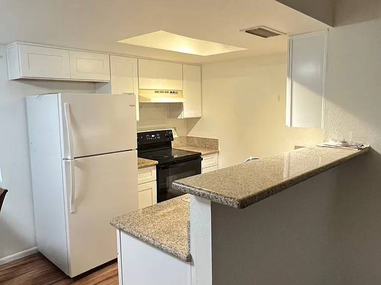 310 S Wilson St #202 — Photo 9