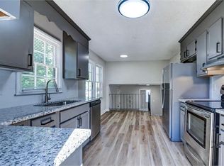 305 Red Roan Pl, Charlotte, NC 28215
