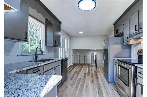 305 Red Roan Pl Photo 1