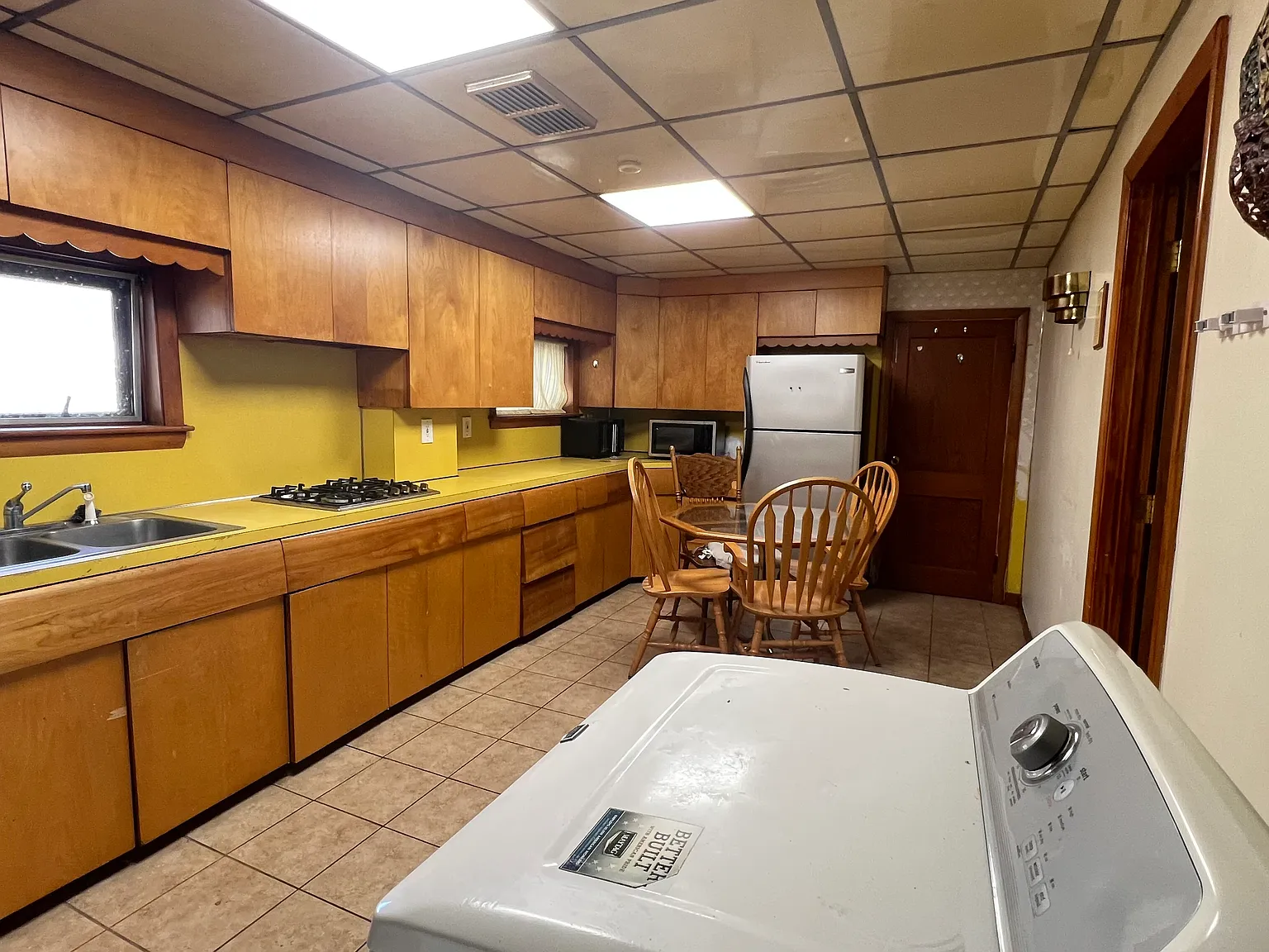 4 bed, 1200 sqft, $2,200 — Photo 3