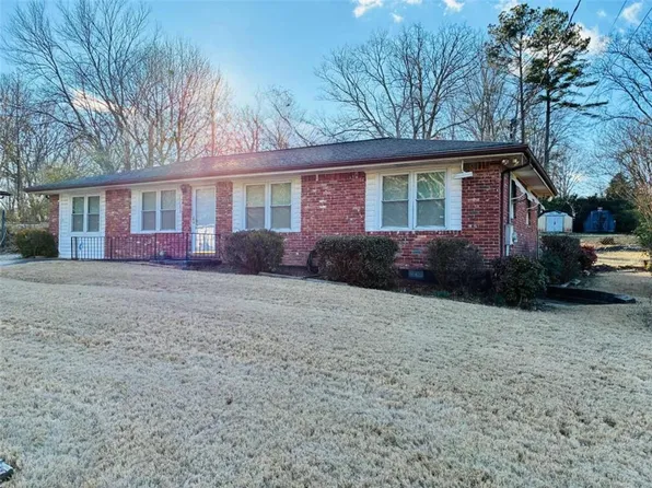 6795 Tralee Dr, Lithia Springs, GA 30122