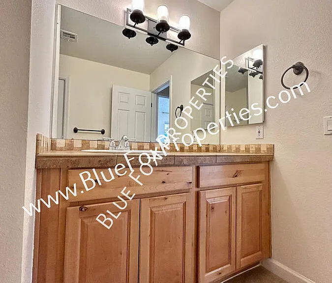 6490 N Tierra De Las Catalinas #90 — Photo 3