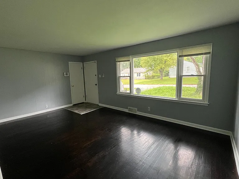 9112 Belcour Dr — Photo 1