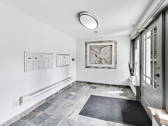 4th image of 1514 W Thomas St #3-C