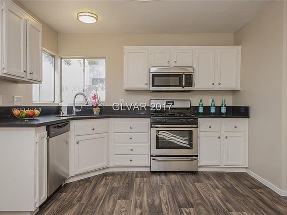 2nd image of 3223 Lost Mesa Ct