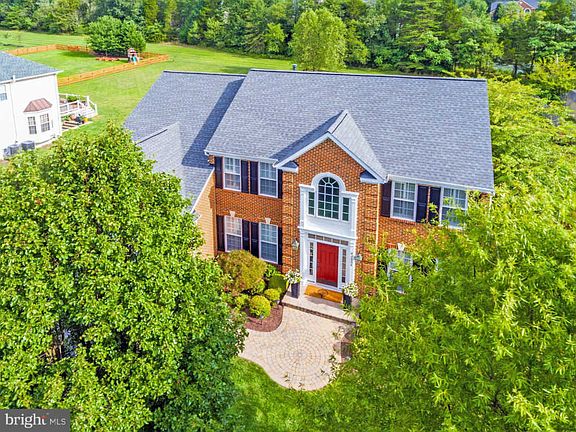 3rd image of 42964 Val Aosta Dr