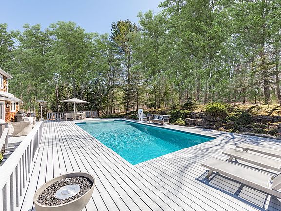 4th image of 59 Red Fox Ln