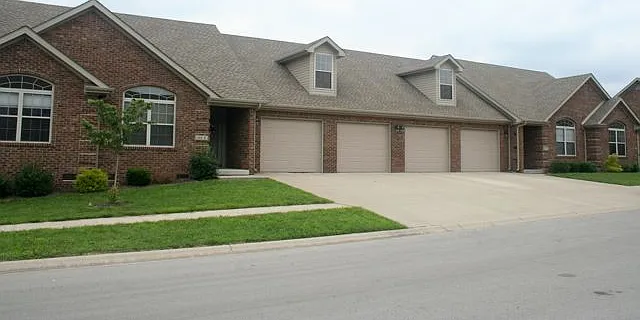 104 Confederate Dr