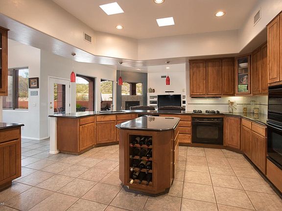 3rd image of 5328 N Ventana Overlook Pl
